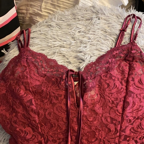 LACE intimate 🌸🌸 - Picture 2 of 4